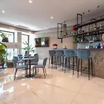Hotel Hotiday Porto