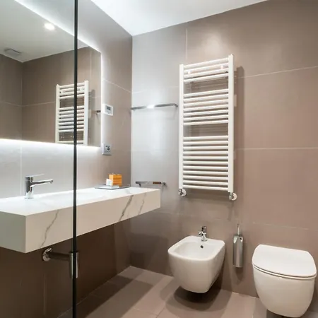 Szálloda Hotiday Porto 4*