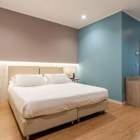 Hotel Hotiday Porto